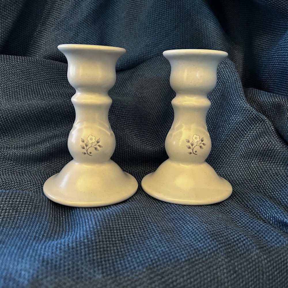 Pfaltzgraff Heirloom Pattern Candle Stick Holders Set of 2 Excellent Condition